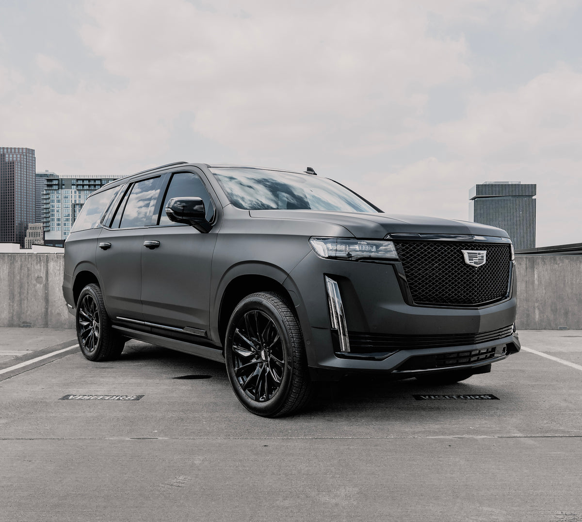ESCALADE SPORT PLATINUM (BLACK)