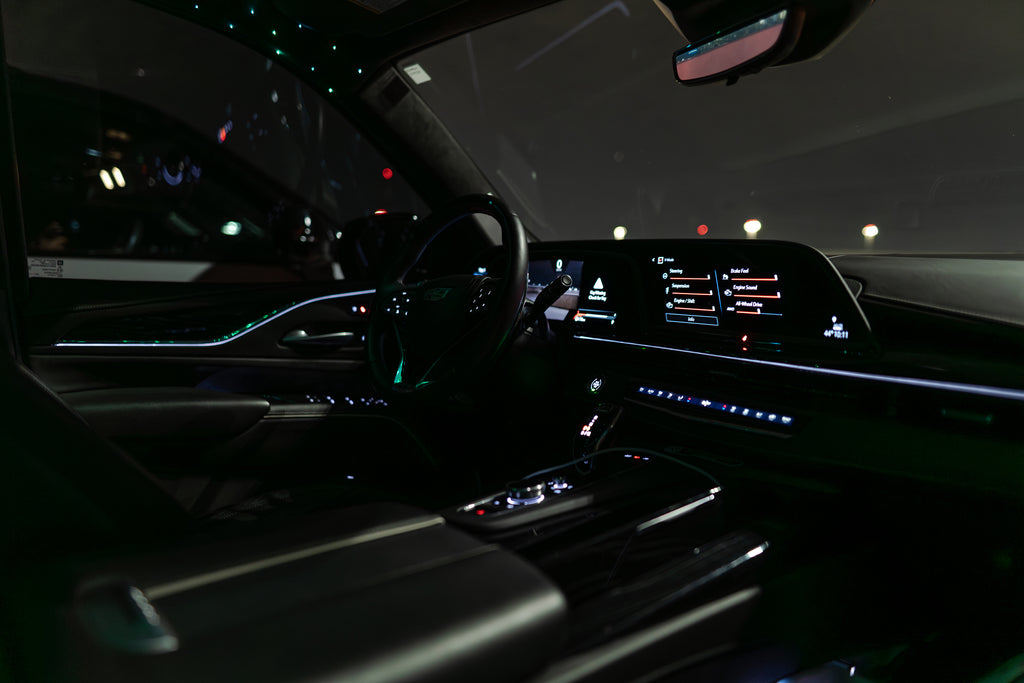 ESCALADE V